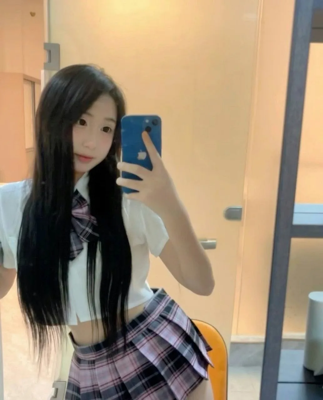 #77 #天河💴 #700p #嫩妹 #舌吻 #大胸 图片 4